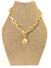 Load image into Gallery viewer, Coin and pearl necklace
