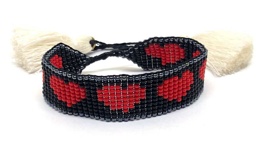 Mostacilla hearts black medium