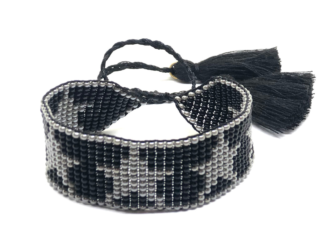 Mostacilla stars medium