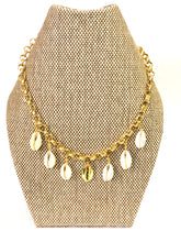 Load image into Gallery viewer, Necklace shells chain
