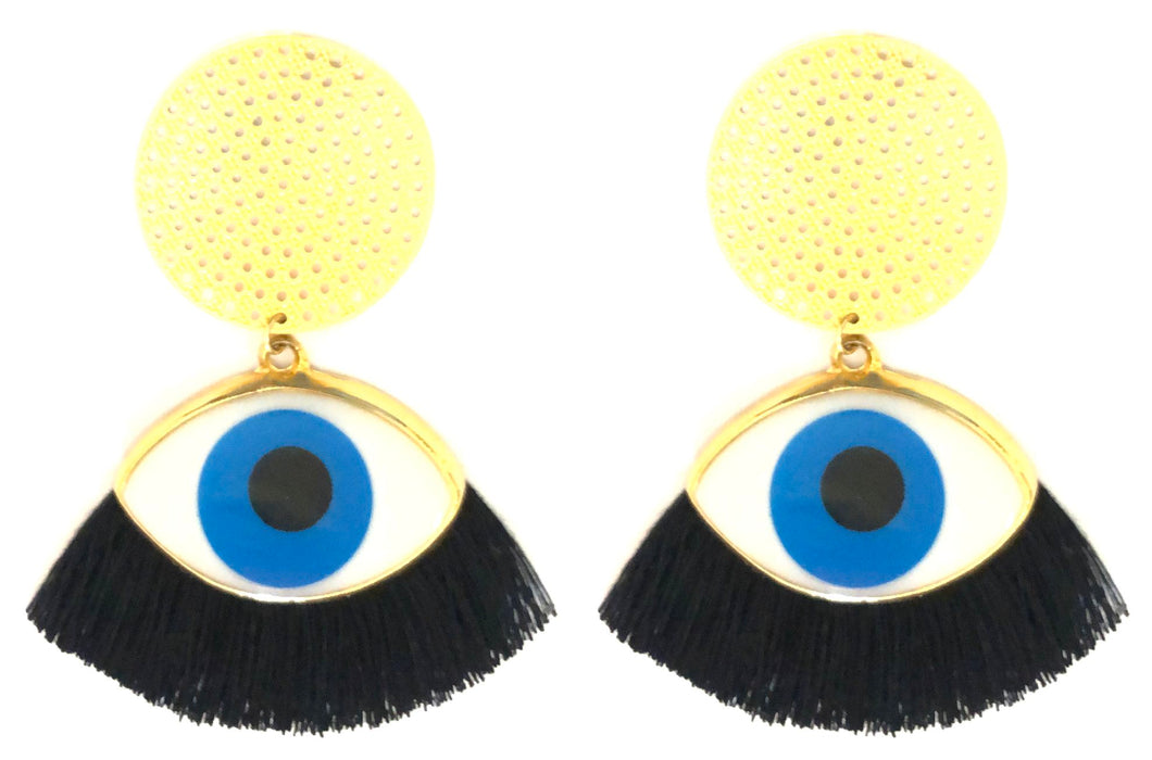 Resin eye-black