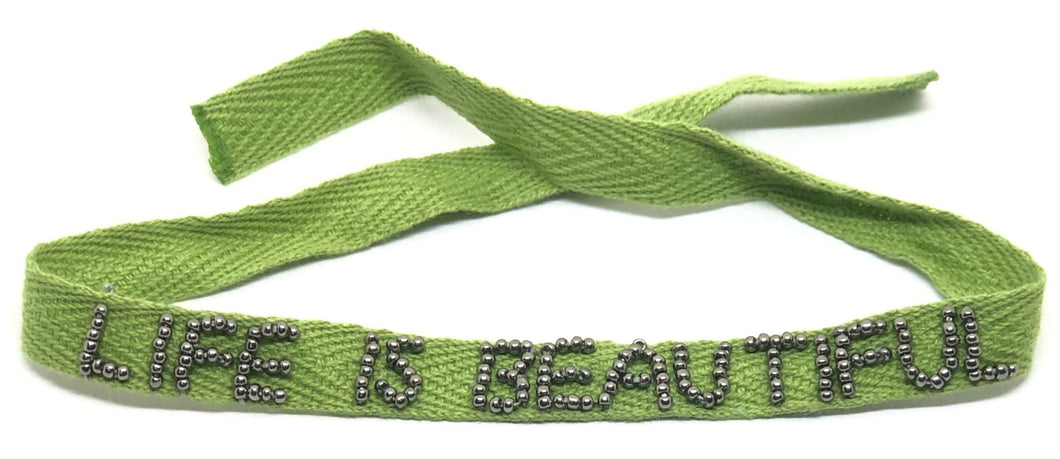Thread bracelet life is beautiful